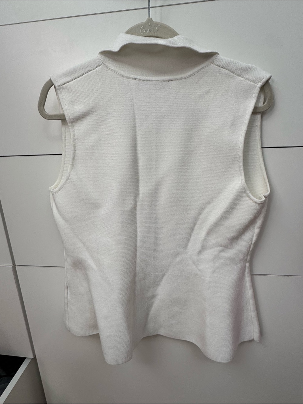 Zara White Sleeveless Peplum Button-Front Top with Pointed Collar - Picture 4 of 4